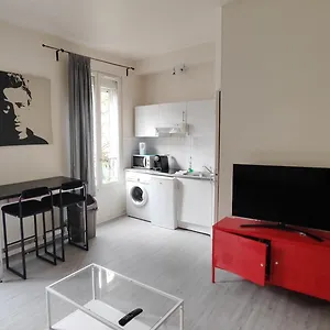 Appartement Charming Parisian Studio!