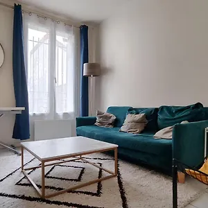 Hébergement de vacances Modern 1 Bedroom Near The Metro.
